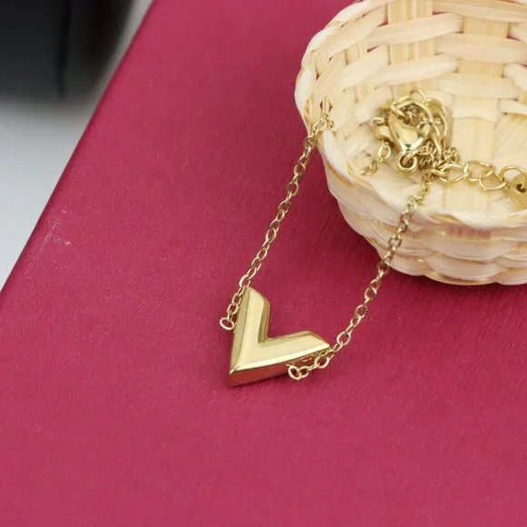 Yellow Gold Plated Chevron V Shape Charm Bracelet Adjustable, XPBL0624 - Picture 10 of 12